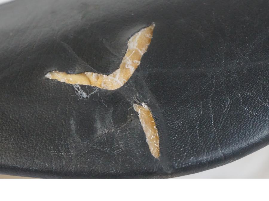 Extrabild1 på Sadel från en Suzuki VZR 1800 -2009 motorcykel.