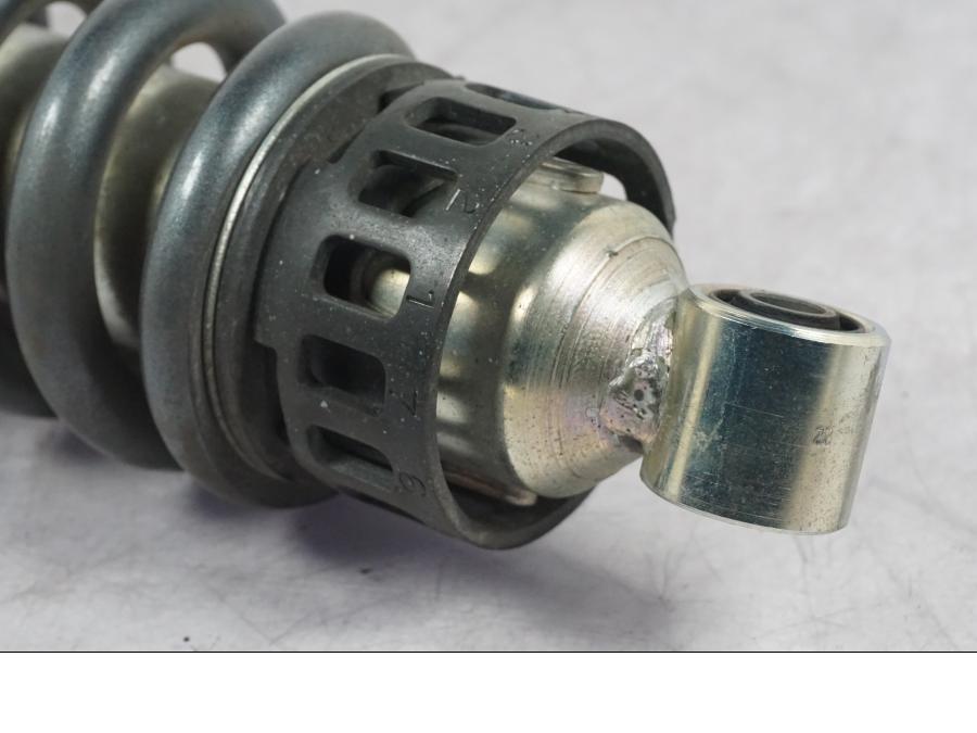 Extrabild1 på Stötdämpare från en Suzuki GSF 1250 -2010 motorcykel.