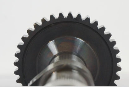 Vänster sida på Kamaxel från en KTM 1190 Adventure -2015 motorcykel.