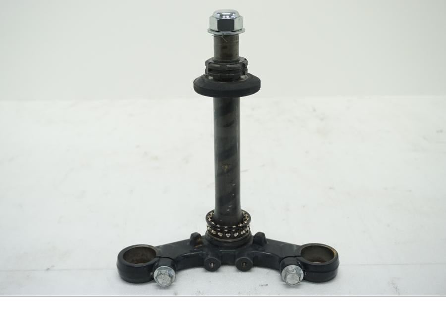 Framsidan på Gaffelkrona från en Yamaha YZF-R 125 -2008 motorcykel.