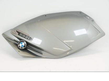 Höger sida på Sidkåpa från en BMW K 1200 S -2006 motorcykel.
