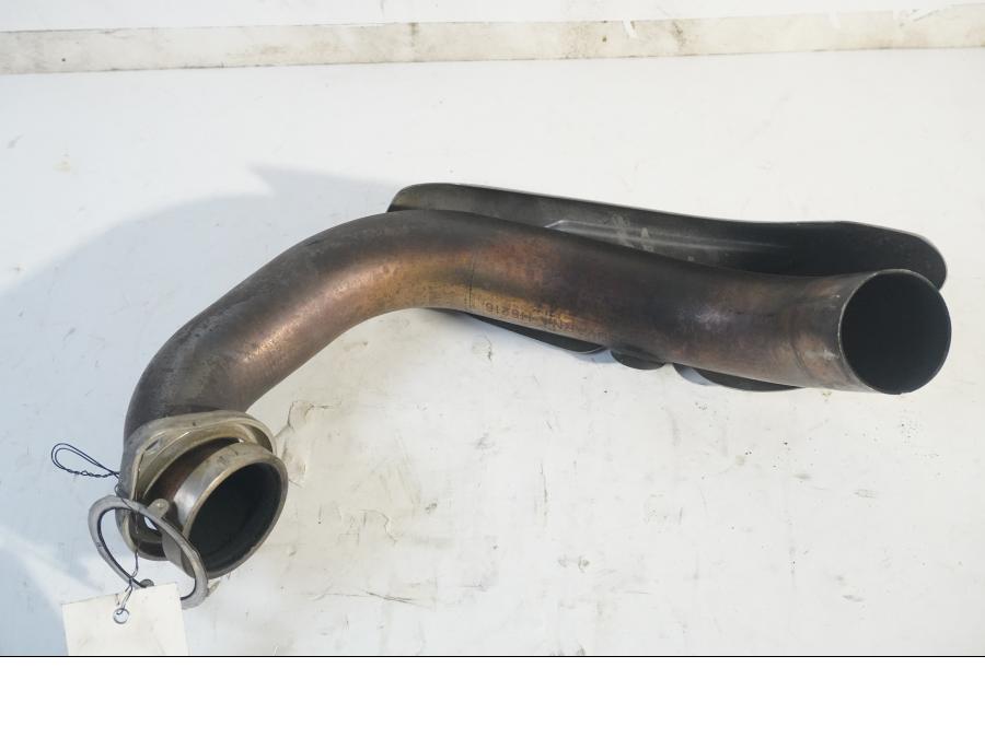 Framsidan på Grenrör från en Husqvarna TR 650 Strada -2012 motorcykel.