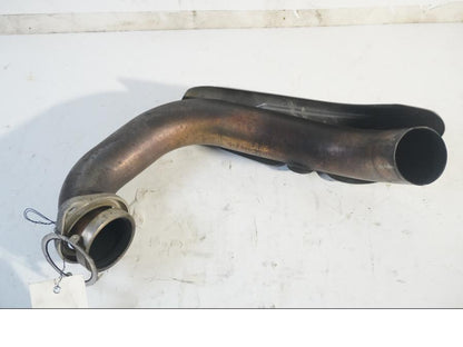 Framsidan på Grenrör från en Husqvarna TR 650 Strada -2012 motorcykel.