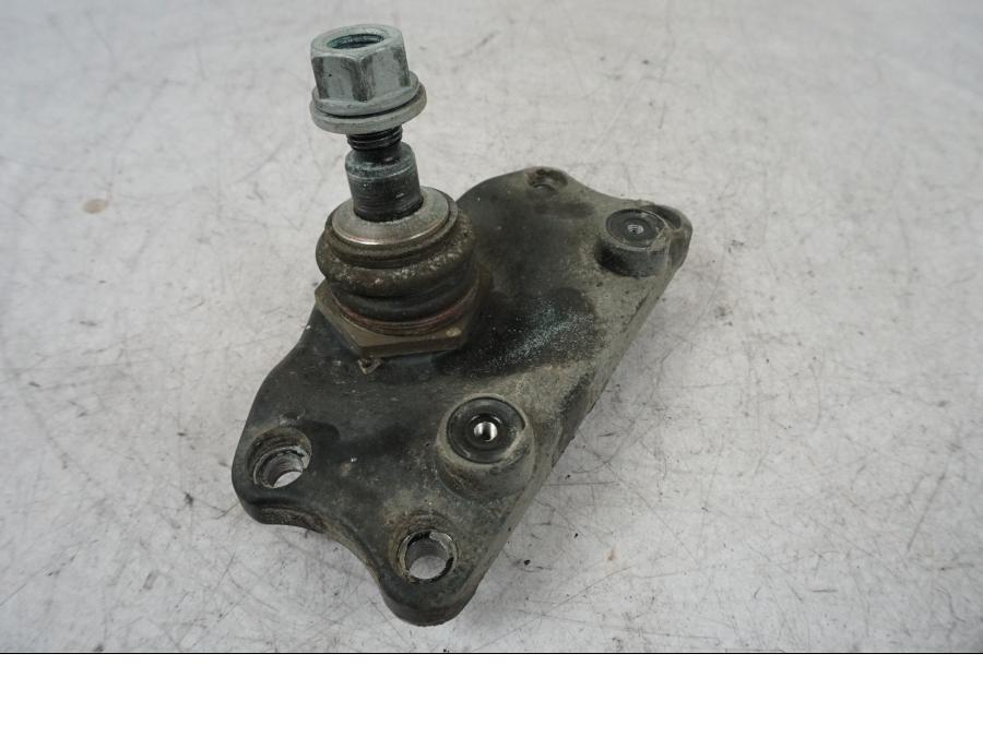 Framsidan på Gaffelkrona från en BMW R 850 R -2004 motorcykel.