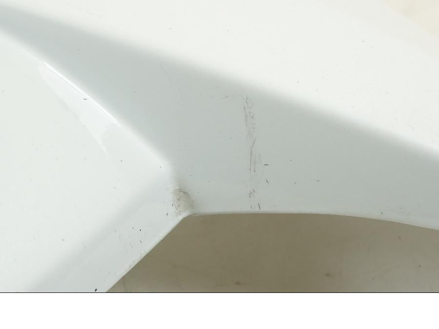 Snett uppifrån på Sidkåpa från en Suzuki GSX-R 750 -2008 motorcykel.