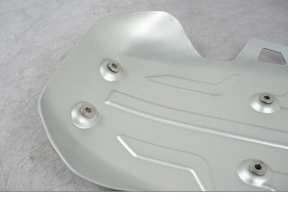 Höger sida på Hasplåt från en BMW R 1250 GSA -2022 motorcykel.