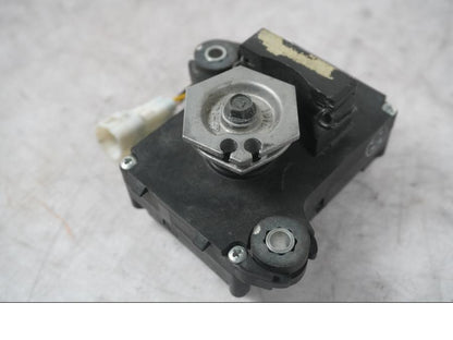 Vänster sida på Avgasspjällmotor från en Kawasaki ZX-10R -2008 motorcykel.