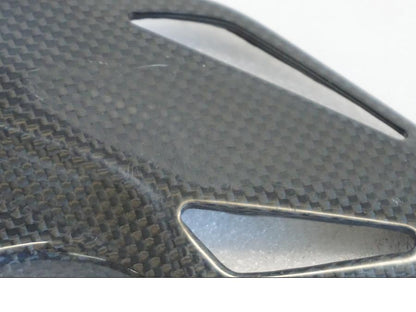 Höger sida på Fotpinnehälskydd från en Honda CBR 1000 RR -2010 motorcykel.