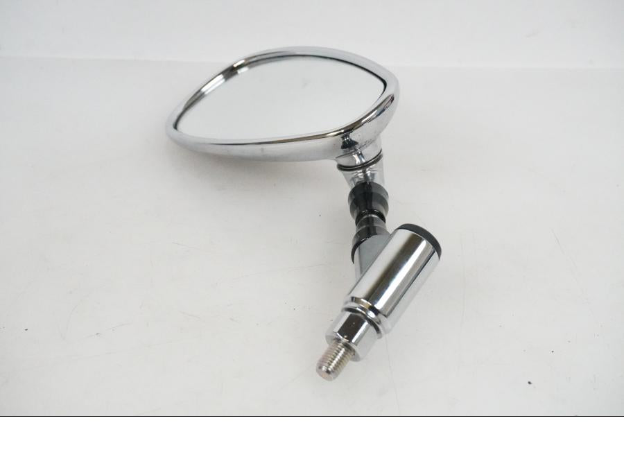 Baksidan på Backspegel från en Yamaha BT 1100 -2002 motorcykel.