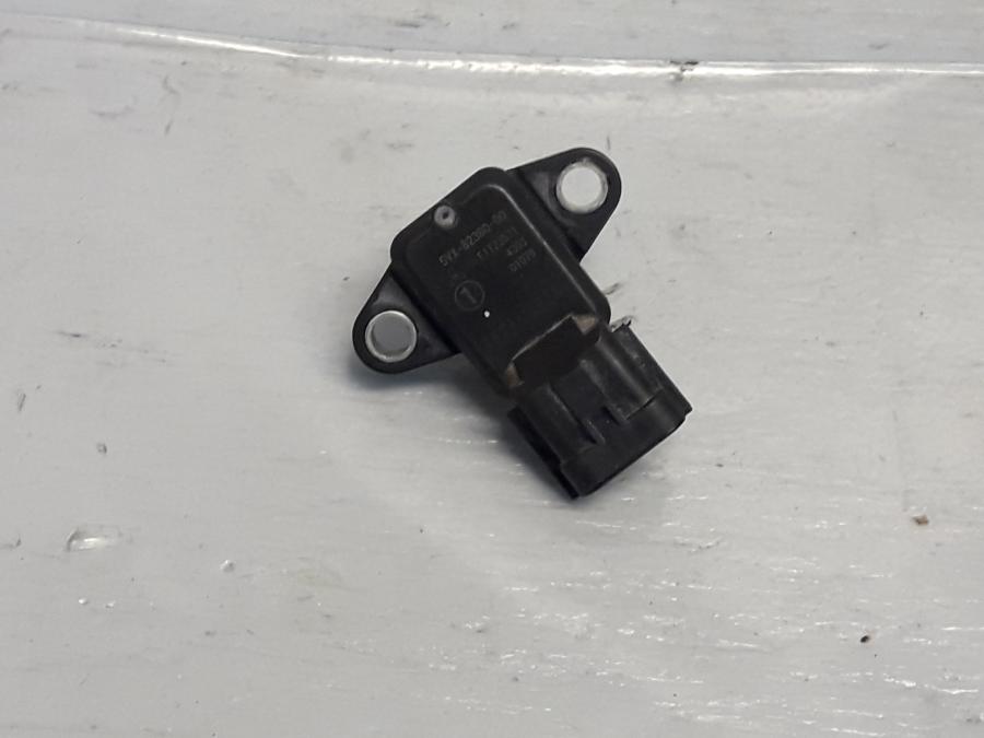 Framsidan på Mapsensor från en Yamaha FZ-6 -2004 motorcykel.