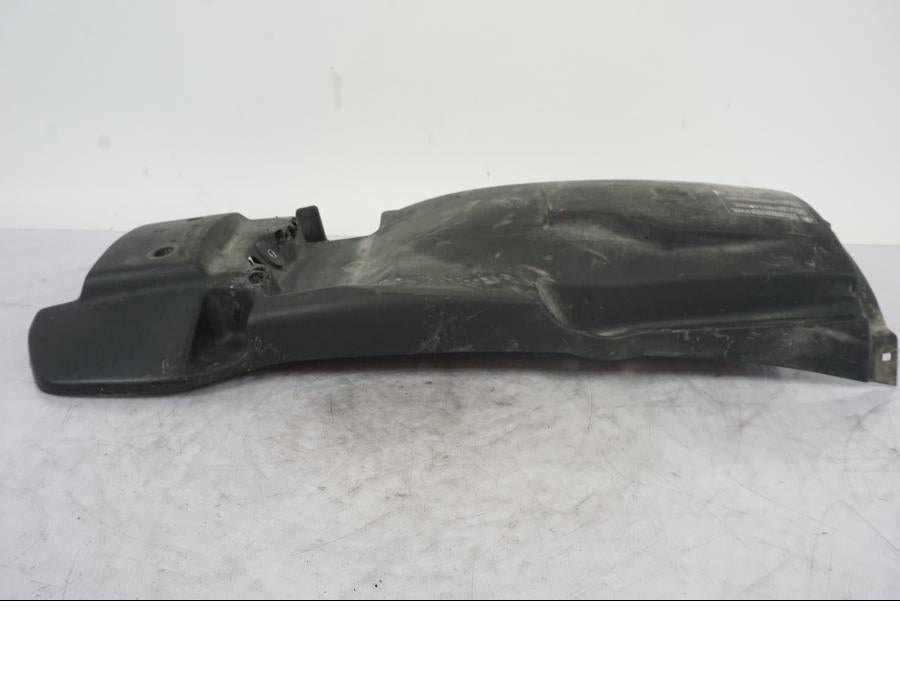 Snett uppifrån på Undertail från en BMW R 1150 GS -2002 motorcykel.