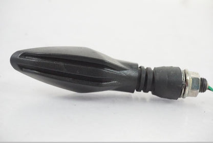 Vänster sida på Blinkers LED från en KTM 390 Adventure -2021 motorcykel.