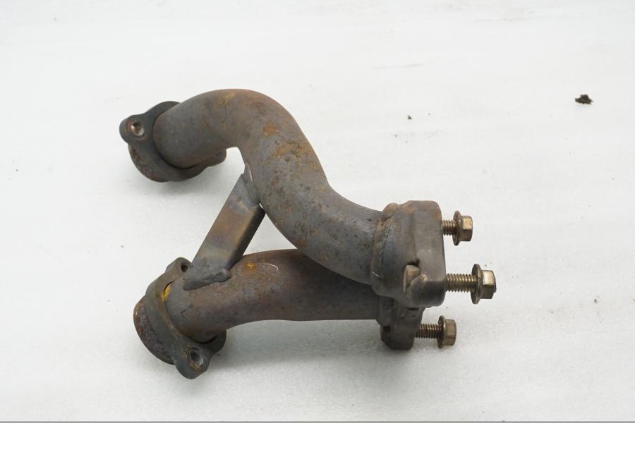 Baksidan på Grenrör från en Honda VFR 750 -1990 motorcykel.