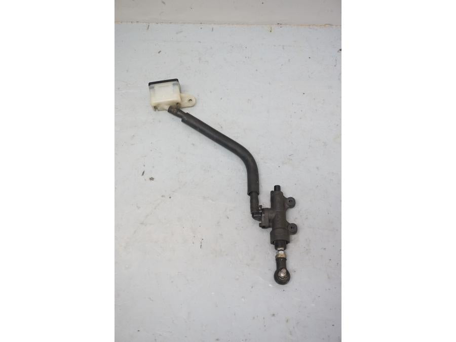 Framsidan på Bromshuvudcylinder från en Honda CBR 1000 RR -2004 motorcykel.