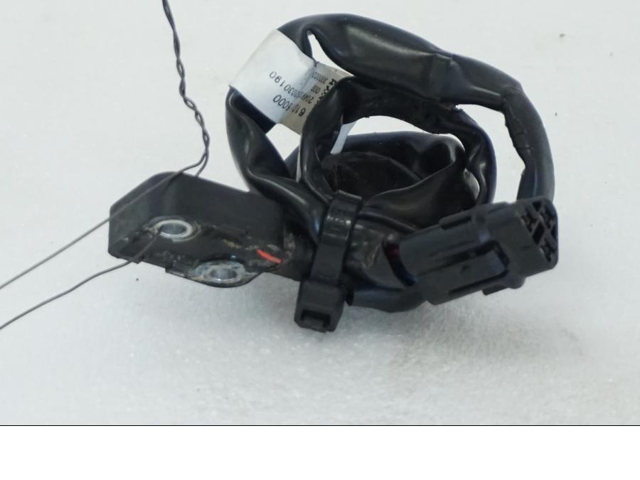 Baksidan på Sidostödsbrytare från en KTM 1290 Super Adventure R -2021 motorcykel.