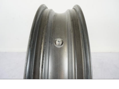 Extrabild2 på Fälg från en KTM 950 SM -2006 motorcykel.