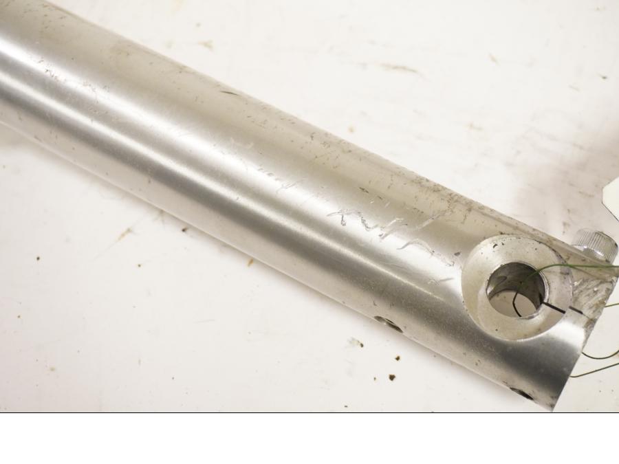 Baksidan på Gaffelben från en Kawasaki VN 1500 -1995 motorcykel.