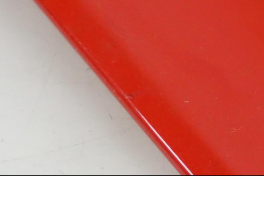 Vänster sida på Bakvinge från en Ducati 1299 Panigale -2017 motorcykel.