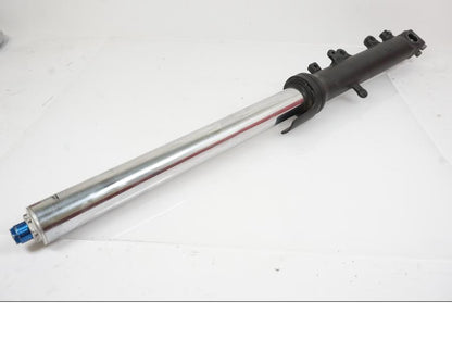 Baksidan på Gaffelben från en Yamaha YZF R6 -2006 motorcykel.