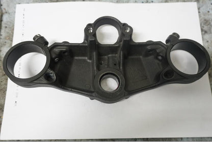 Baksidan på Gaffelkrona från en Honda CBR 1000 RR -2007 motorcykel.