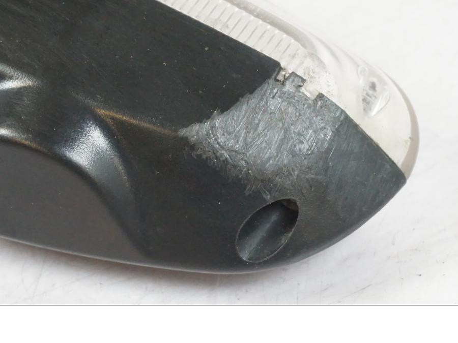 Snett uppifrån på Blinkers från en Kawasaki ER-6N -2016 motorcykel.