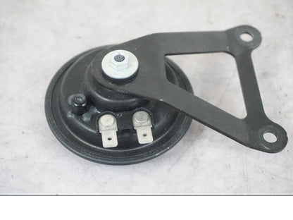 Höger sida på Signalhorn / Tuta från en KTM 1290 Super Adventure S -2022 motorcykel.