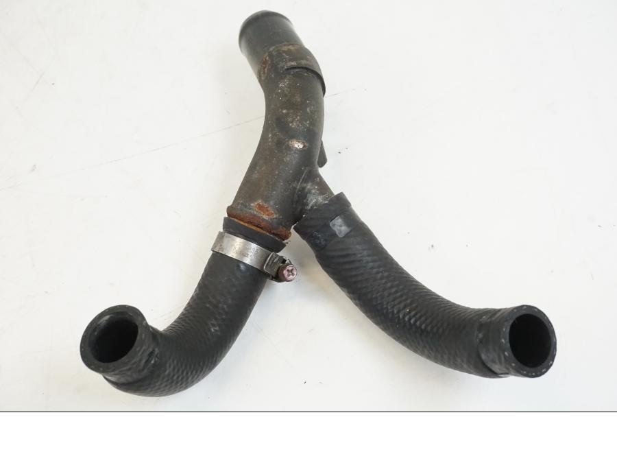 Extrabild2 på Vattenkyl Slang Set från en Kawasaki VN 800 -2000 motorcykel.