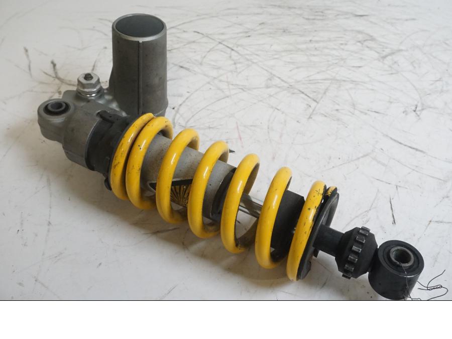 Framsidan på Stötdämpare från en Yamaha YZF R6 -1999 motorcykel.