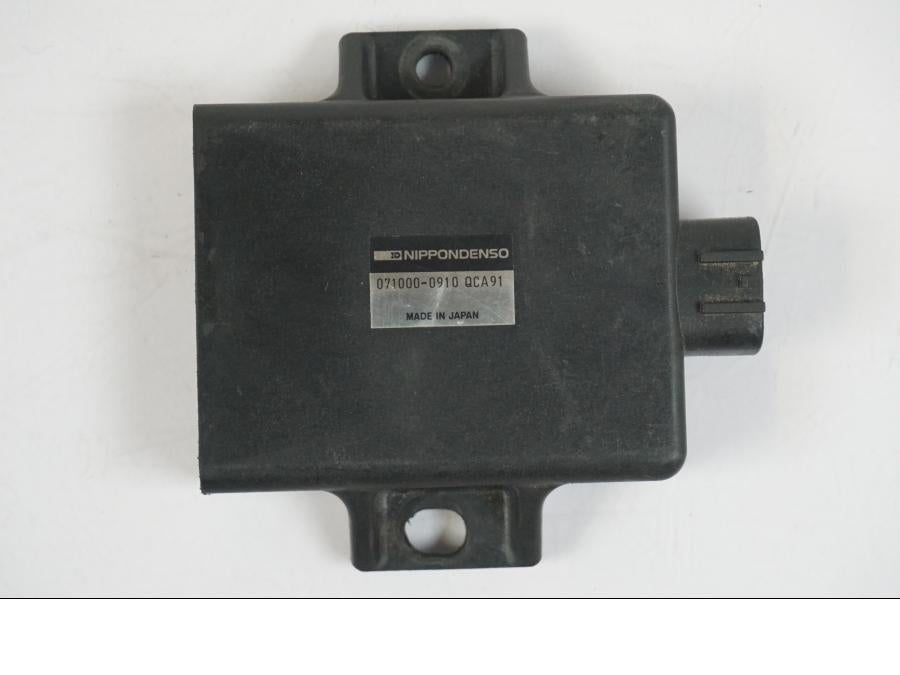 Framsidan på CDI / ECU från en Aprilia RS 125 -2000 motorcykel.