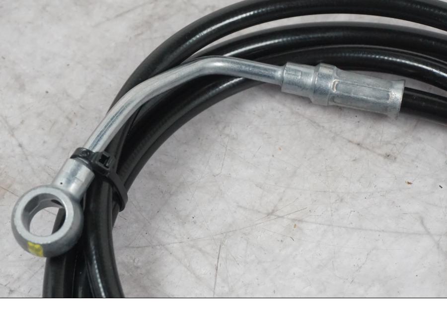 Baksidan på Bromsledning från en Ducati Multistrada V4 -2024 motorcykel.