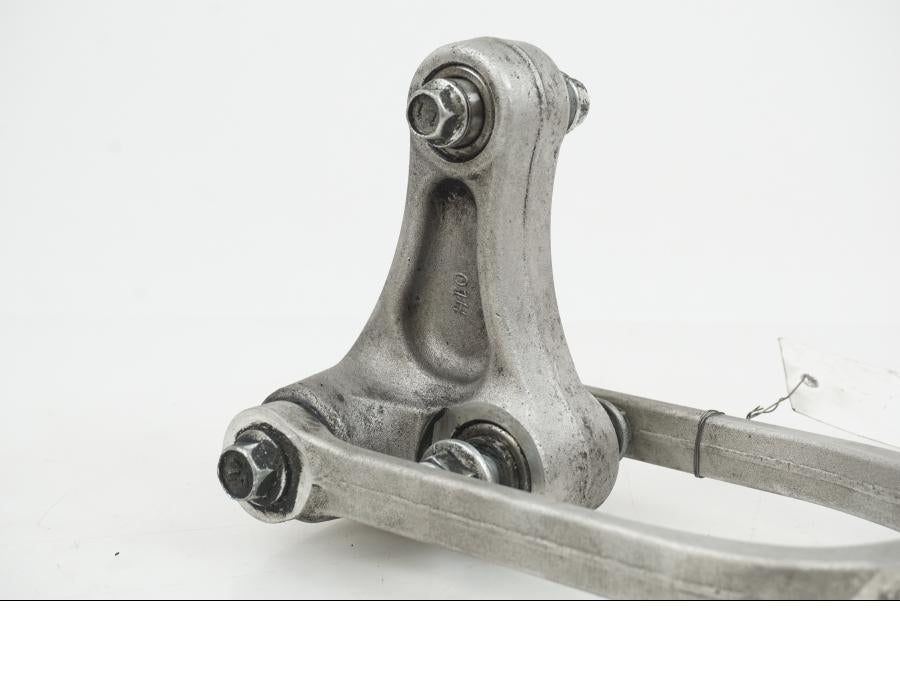 Extrabild2 på Stötdämparlänkage från en Suzuki GSX-R 750 -2009 motorcykel.