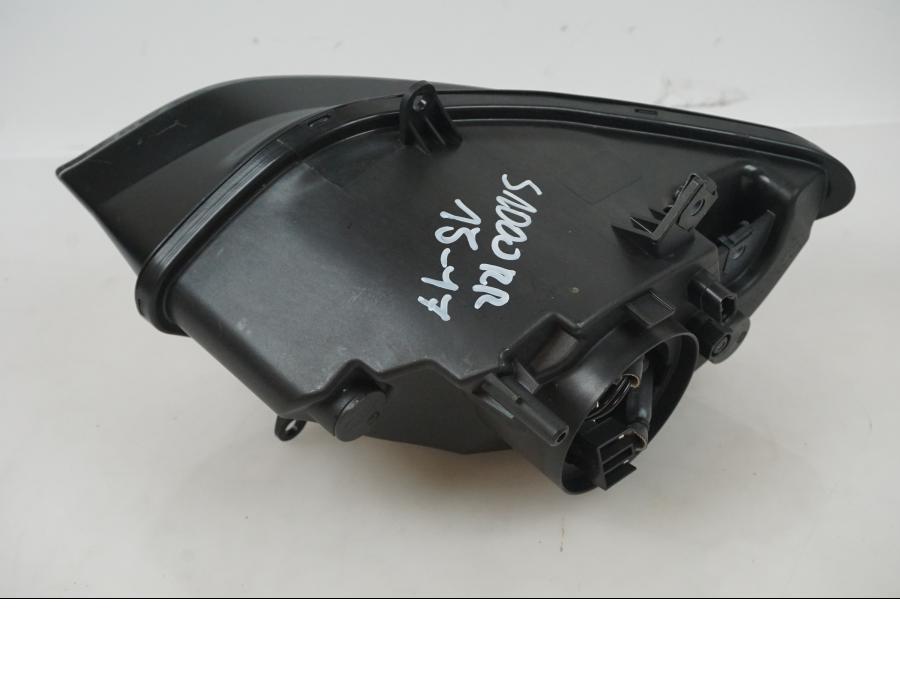 Baksidan på Strålkastare från en BMW S 1000 RR -2016 motorcykel.