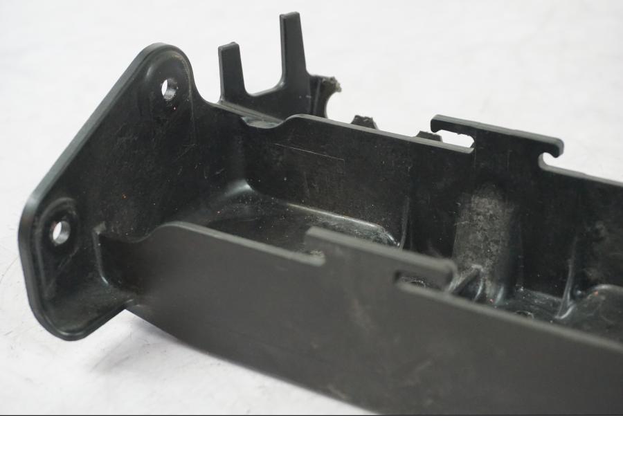 Höger sida på Undertail från en Kawasaki ZX-6R -2011 motorcykel.