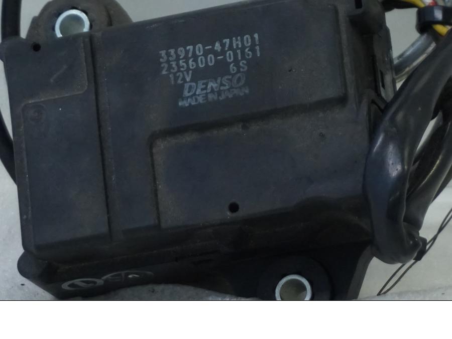 Baksidan på Avgasspjällmotor från en Suzuki DL 1000 -2016 motorcykel.
