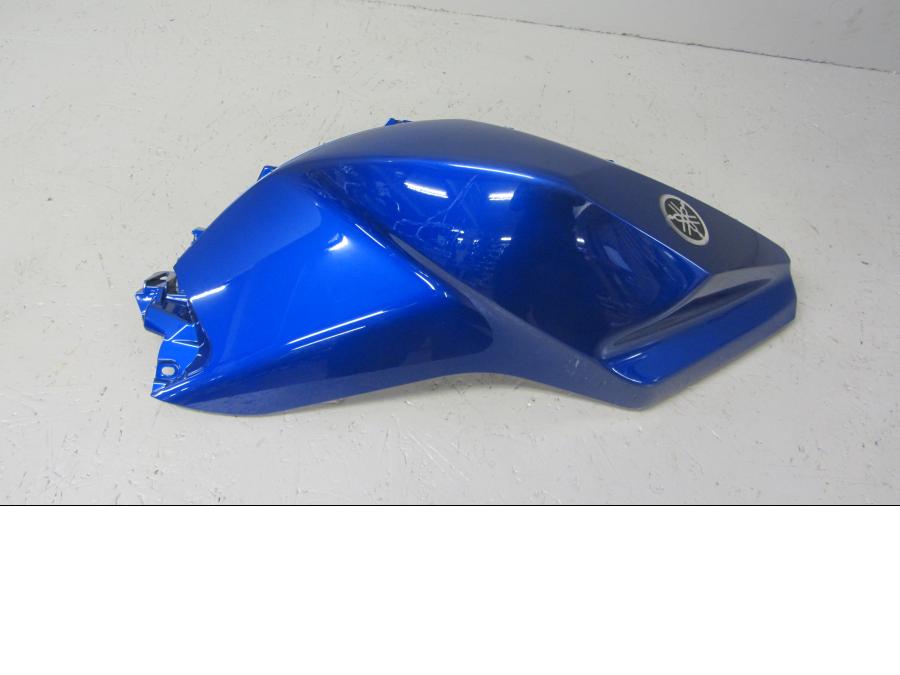 Framsidan på Bensintankskåpa från en Yamaha YZF-R 125 -2016 motorcykel.