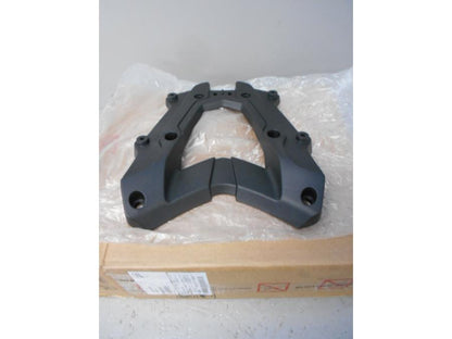 Framsidan på Topboxfäste från en Ducati Hypermotard -2014 motorcykel.