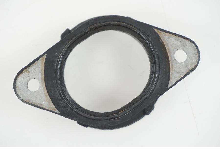 Vänster sida på Insugsgummi från en BMW F 850 GS -2019 motorcykel.