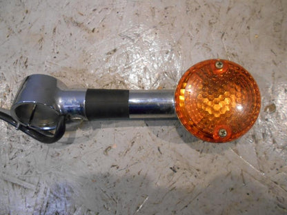 Framsidan på Blinkers från en Suzuki VS 750 Intruder -1986 motorcykel.