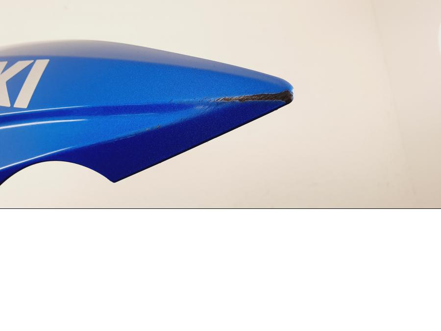 Höger sida på Magkåpa från en Suzuki GSX-S 750 -2018 motorcykel.