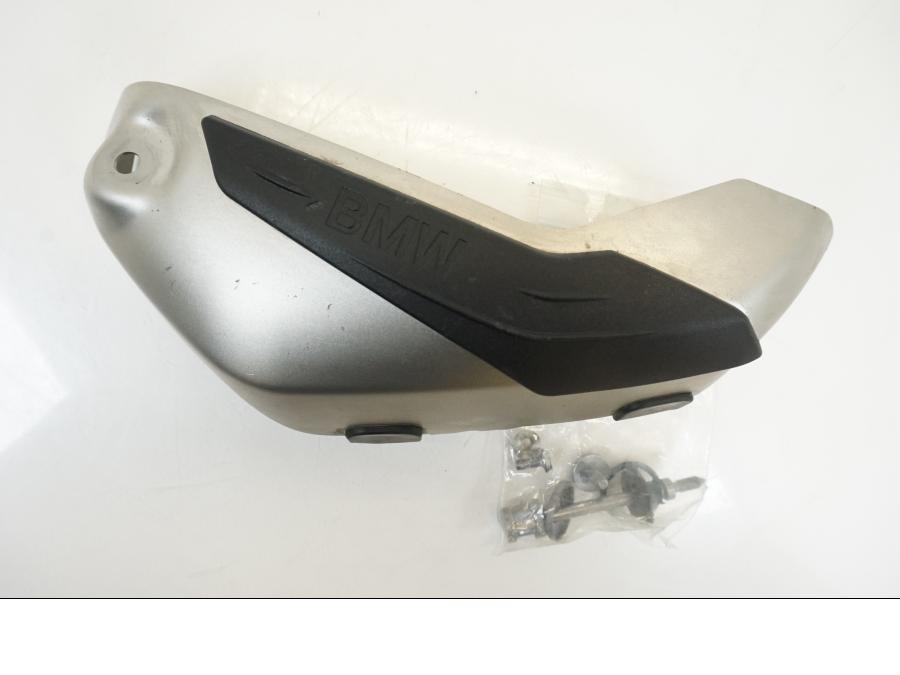 Framsidan på Motorskyddskåpa från en BMW R 1200 GS -2010 motorcykel.