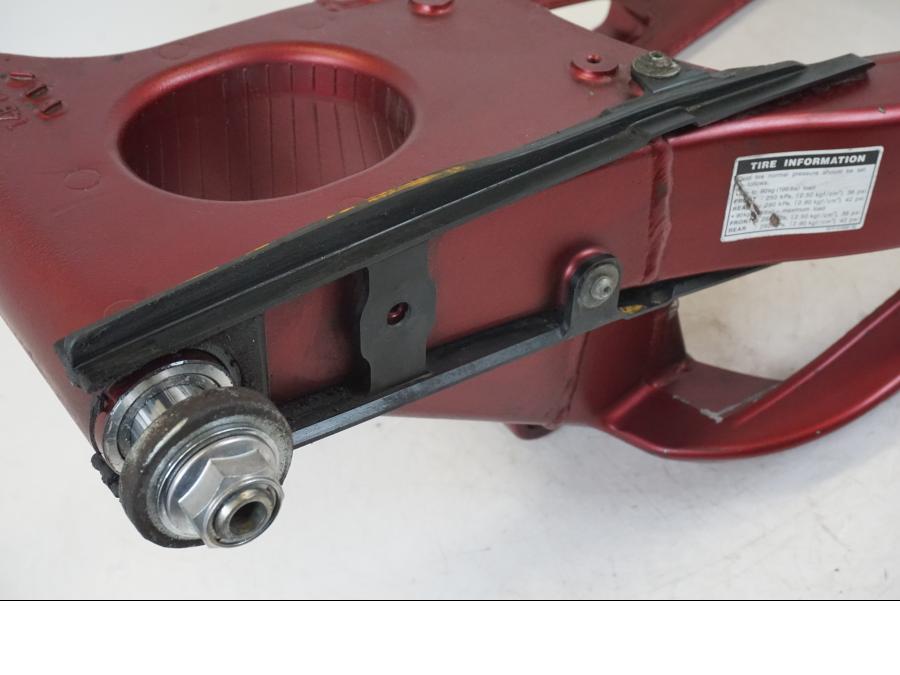 Baksidan på Sving från en Yamaha YZF 1000 R1 -2009 motorcykel.