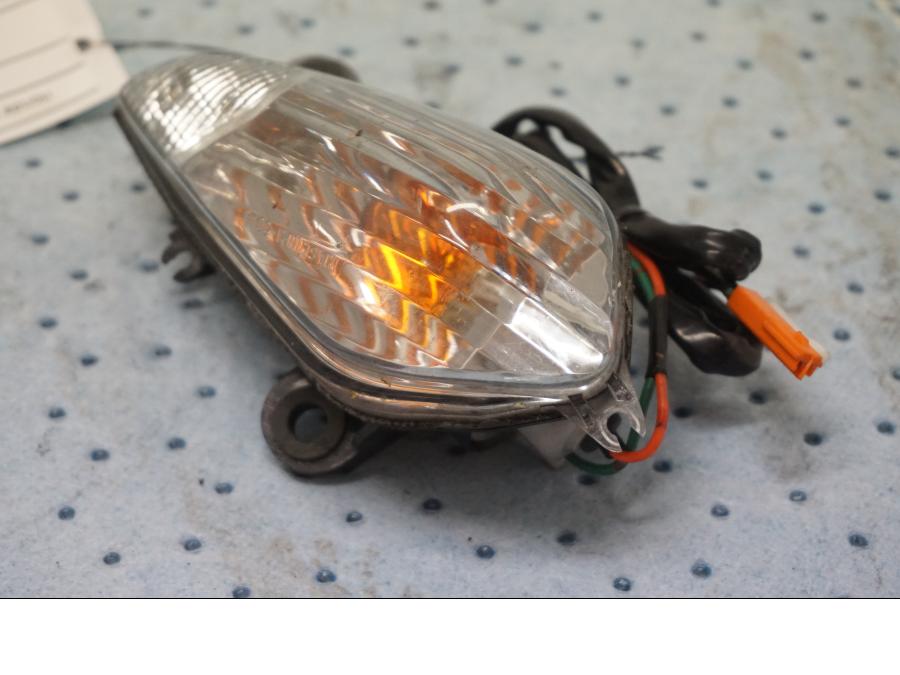 Höger sida på Blinkers från en Honda CBR 1000 RR -2011 motorcykel.