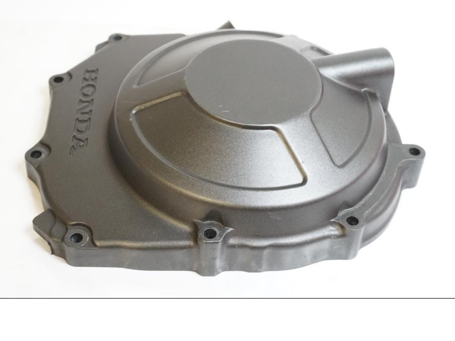 Vänster sida på Kopplingskåpa från en Honda CBR 900 RR -1995 motorcykel.