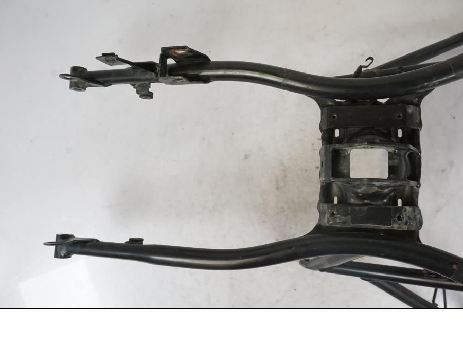 Snett nerifrån på Bakram från en BMW R 1150 GS -2002 motorcykel.