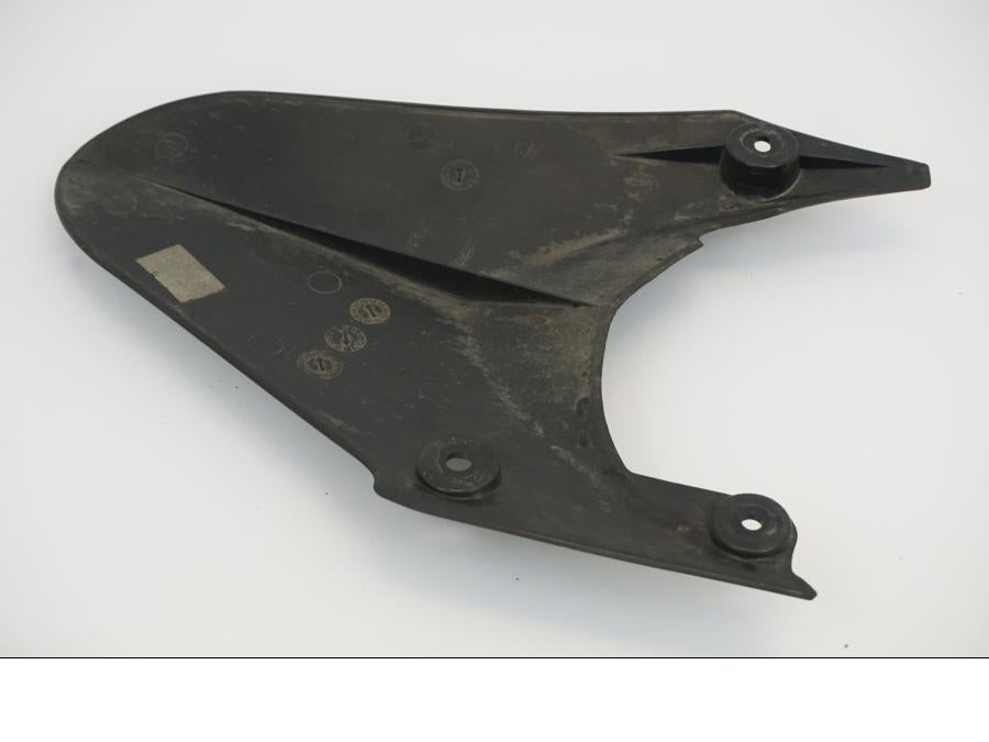 Vänster sida på Svingskärm från en Triumph Daytona 675 -2007 motorcykel.