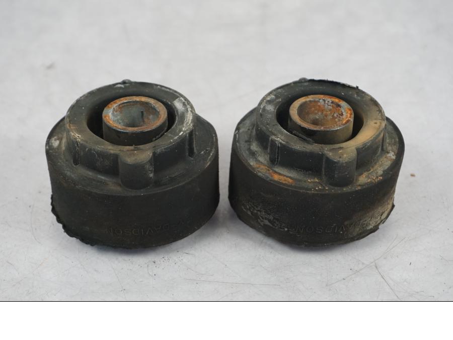 Höger sida på Motorfäste från en H-D Sportster 883 XL -2007 motorcykel.