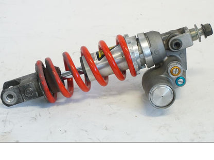 Extrabild1 på Stötdämpare från en Yamaha YZF R6 -2006 motorcykel.