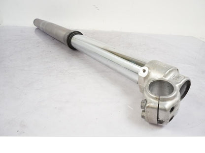 Framsidan på Gaffelben från en KTM 640 SM -2005 motorcykel.