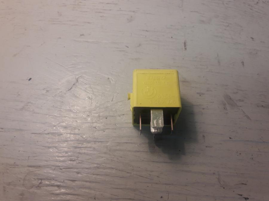 Framsidan på Startrelä från en BMW R 1150 GS -2003 motorcykel.