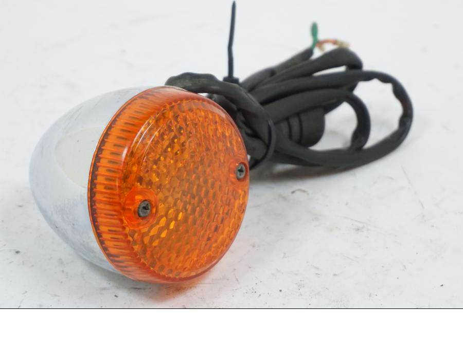 Framsidan på Blinkers från en Honda VT 600 C -1995 motorcykel.